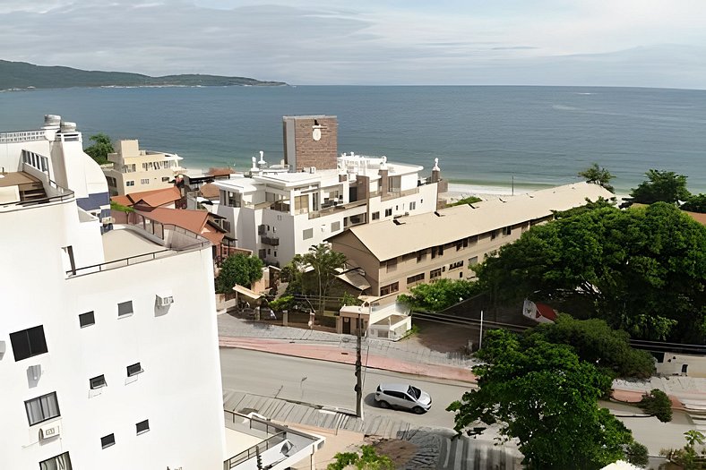 Baia azul com vista para todo mar, 50 m praia central de Bom