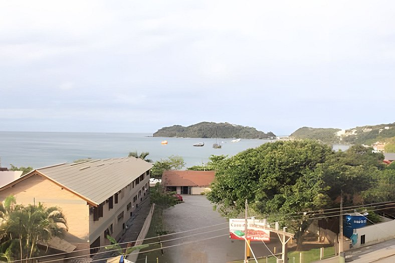 Baia azul com vista para todo mar, 50 m praia central de Bom